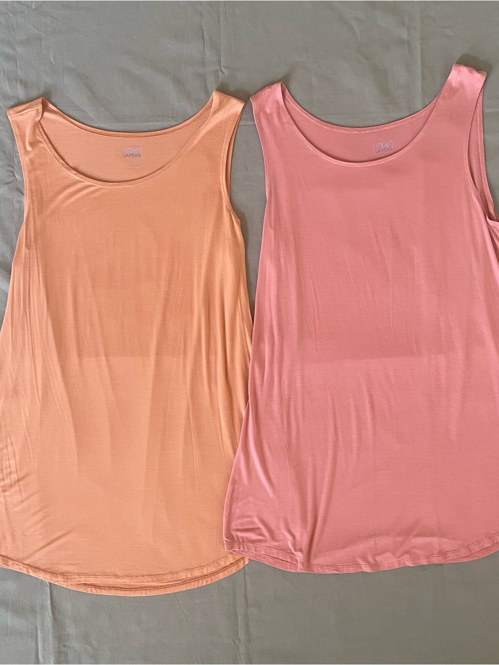 LOGO Layers by Lori Goldstein Size XL Peach & coral set of 2 tunic tank top GUC